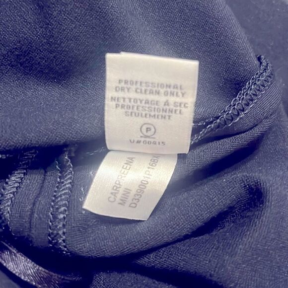 Vintage Diane Von Furstenberg navy blue designer dress w/ pockets. Med wt fabric - Picture 11 of 11